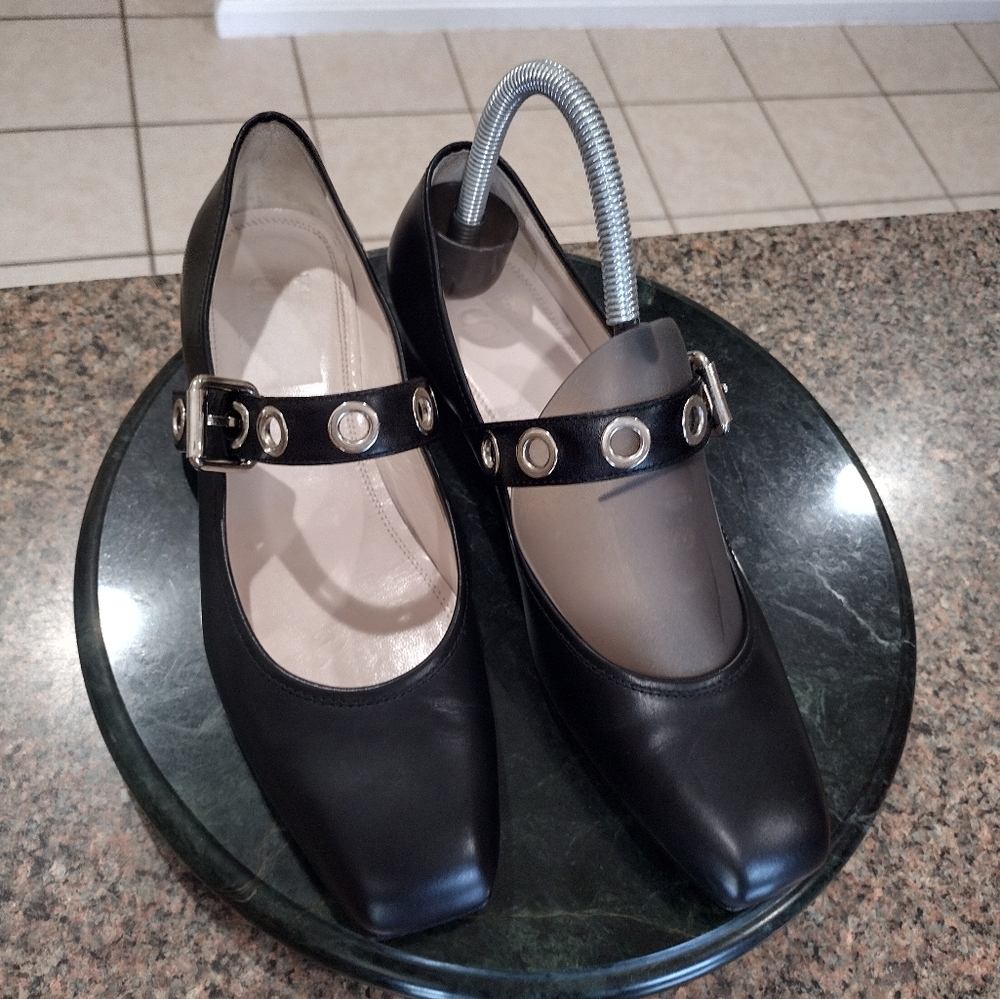 Sergio Rossi Black Leather  Flats